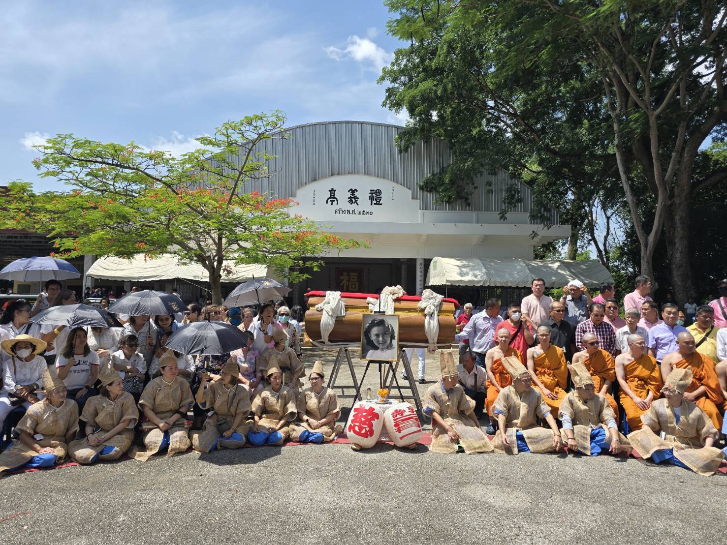 22 - https://mongkolsub888.com | เจียฮวด บริการจัดงานศพจีน จัดพิธีกงเต๊กครบจบในที่เดียว จำหน่ายหีบศพ ไทย-จีน-คริสต์ ครบวงจร